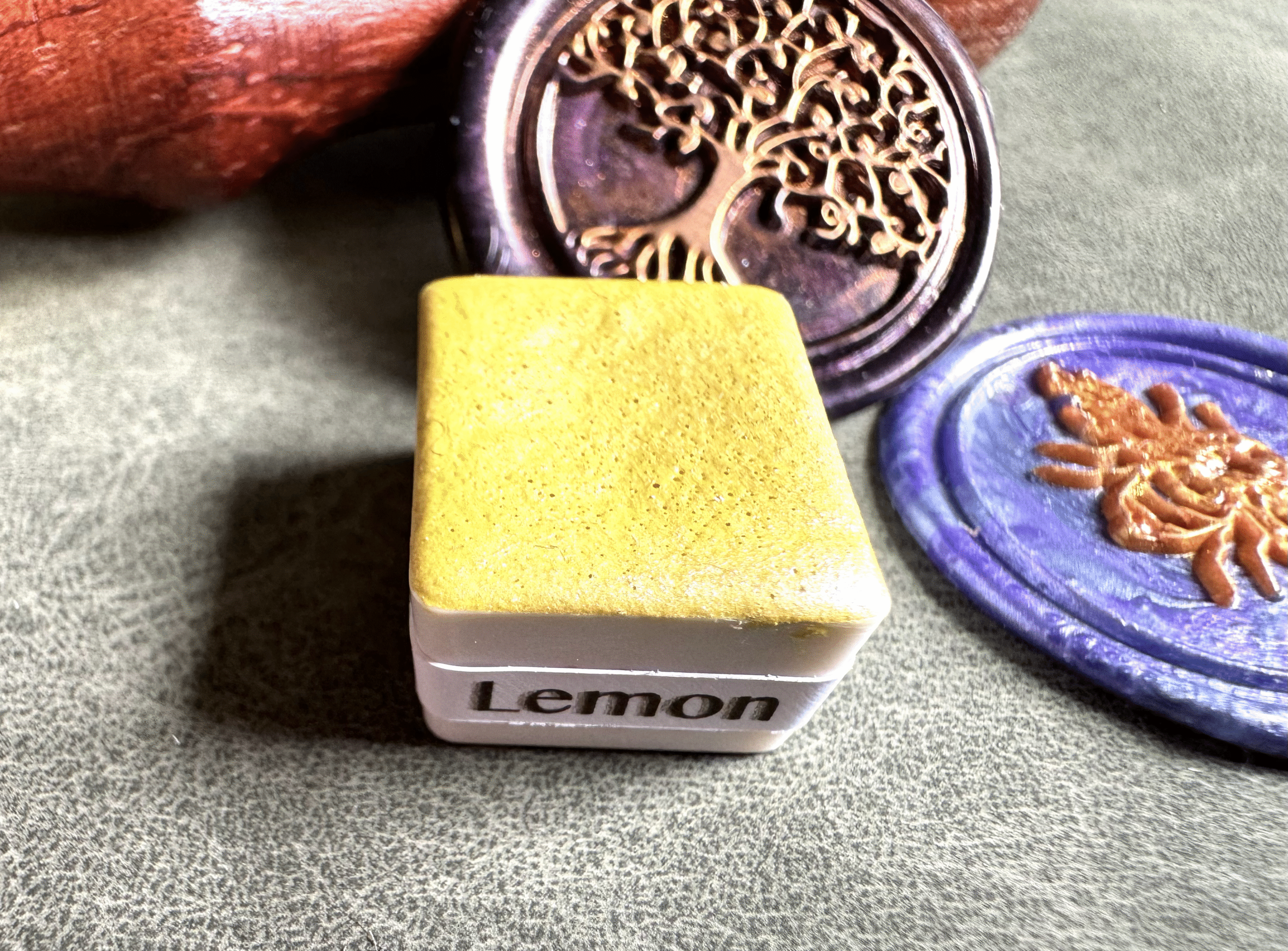 Aquarellfarbe „Lemon“ halber Napf und mini Napf – Bild 2