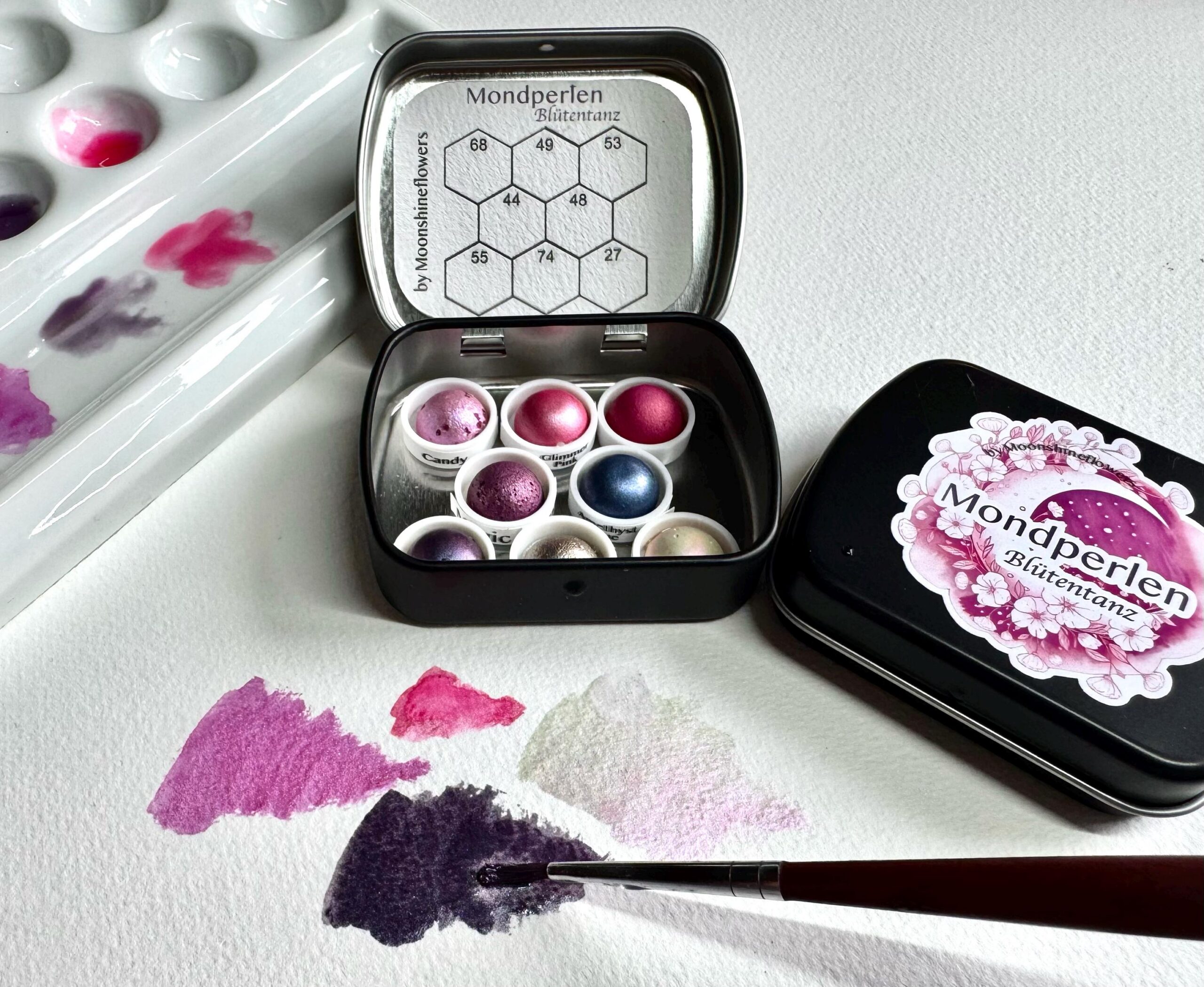 Handgemachte Aquarellfarben „Mondperlen Blütentanz“ magnetisch, Glitzer, runde Näpfchen 0,5 ml, 8 Farben